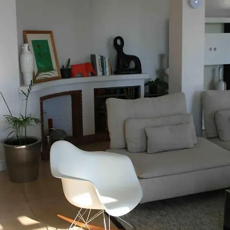 Superbe T4 A Royan, 2 Minutes A Pied De La Mer. *