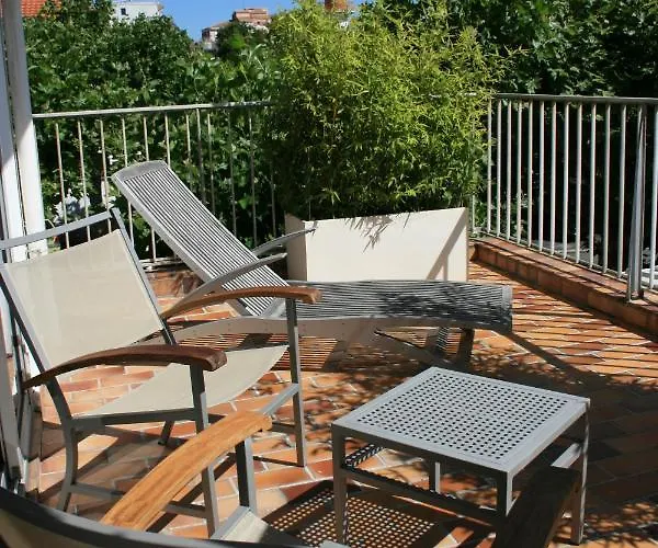 Superbe T4 A Royan, 2 Minutes A Pied De La Mer. Royan